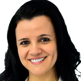Enfermeira Mari Araújo sorrindo
