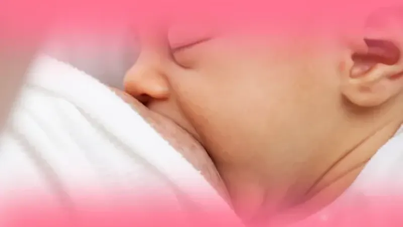 Bebê mamando com a pega correta
