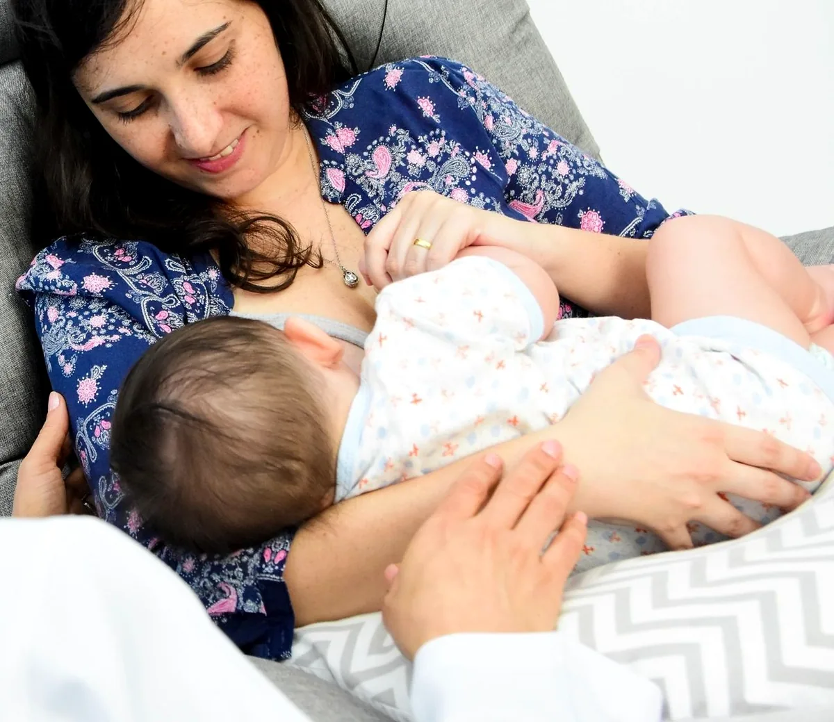Pega correta: como saber se o bebê está mamando bem
